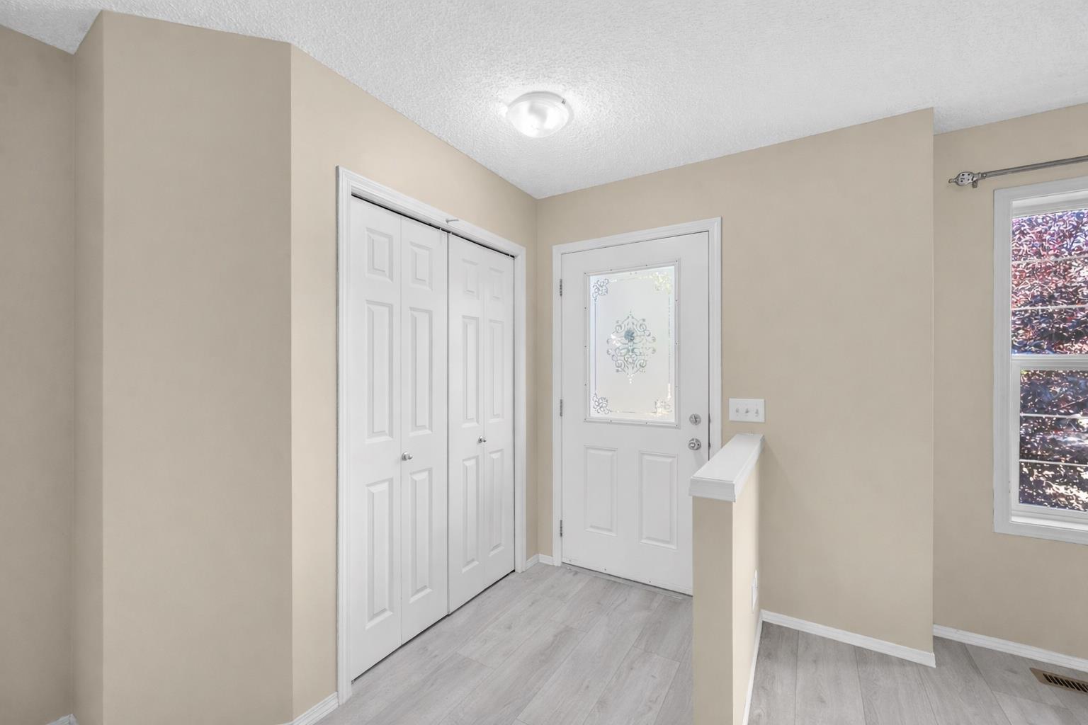 5 Saddlebrook Common NE