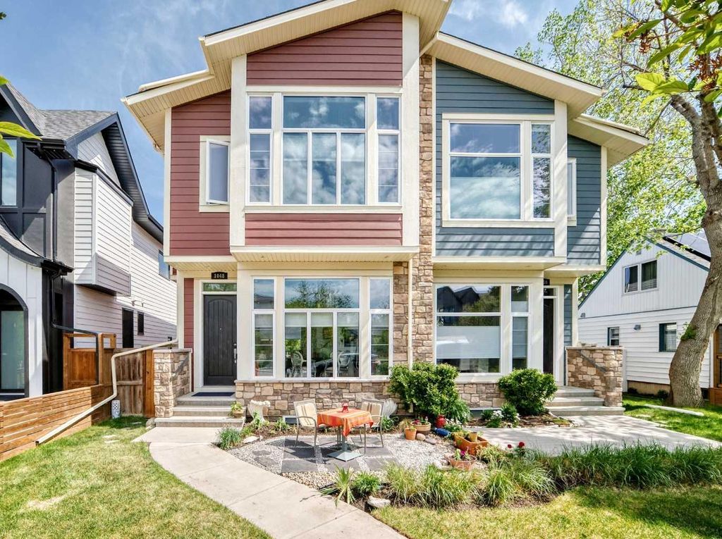 Photo of 1048 Regal Crescent NE, Calgary, AB T2E 5H1 (MLS # A2316190)