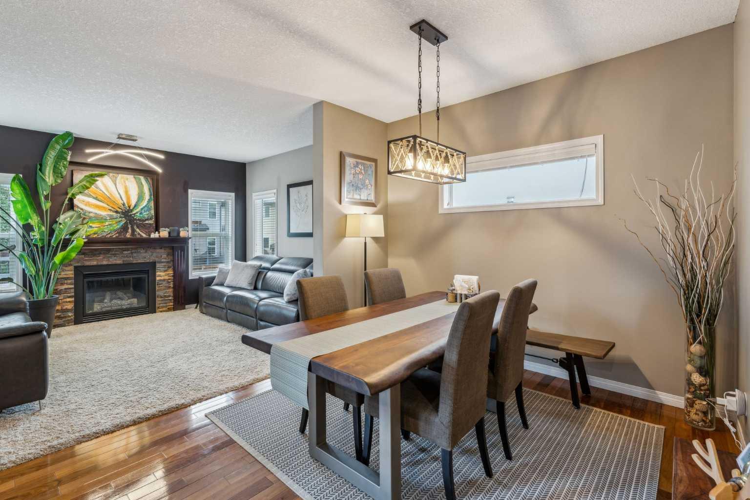 353 Bridleridge View SW