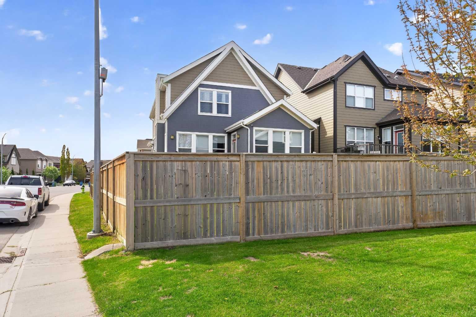 158 Masters Point SE