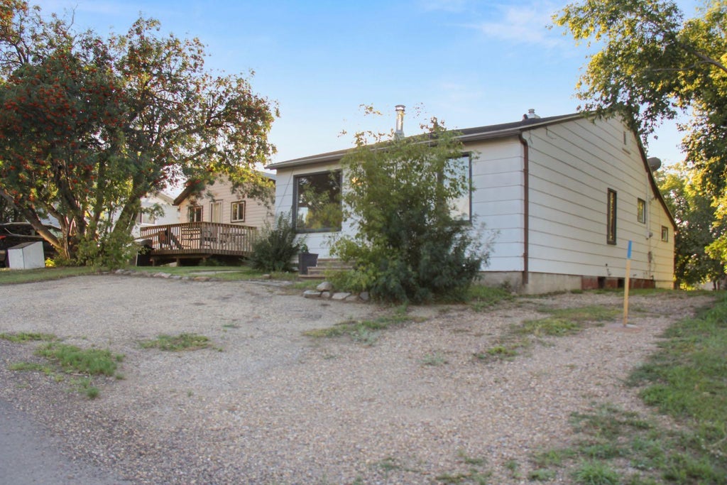 Photo of 5012 49 Street, Amisk, AB T0B 9S9 (MLS # A2343102)