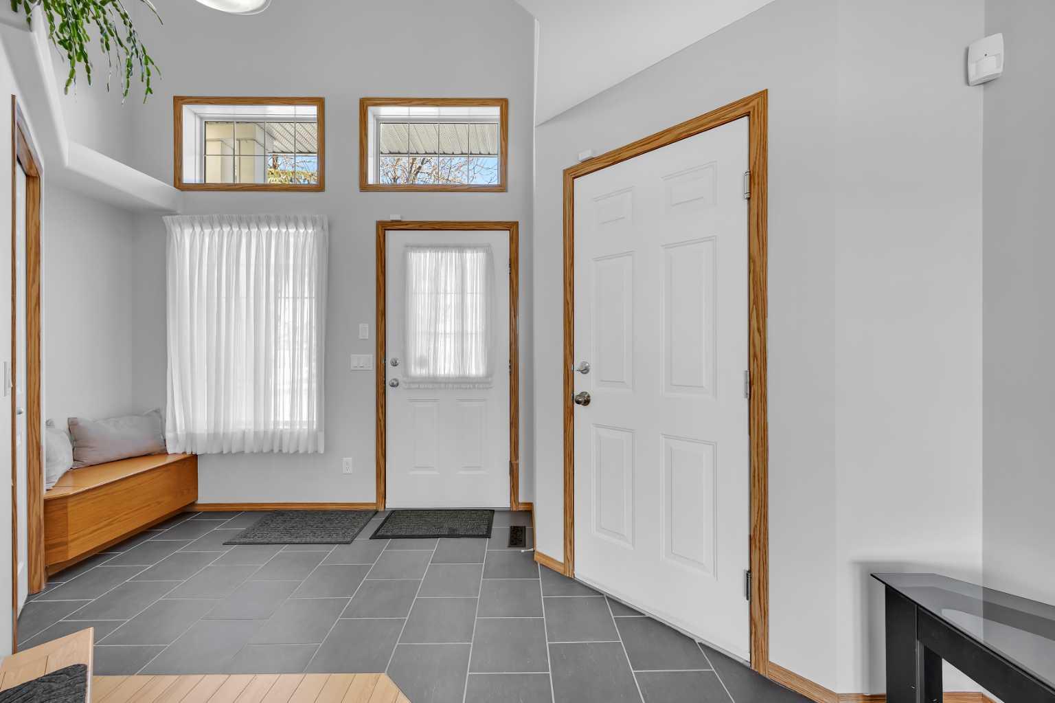 192 Somerglen Common