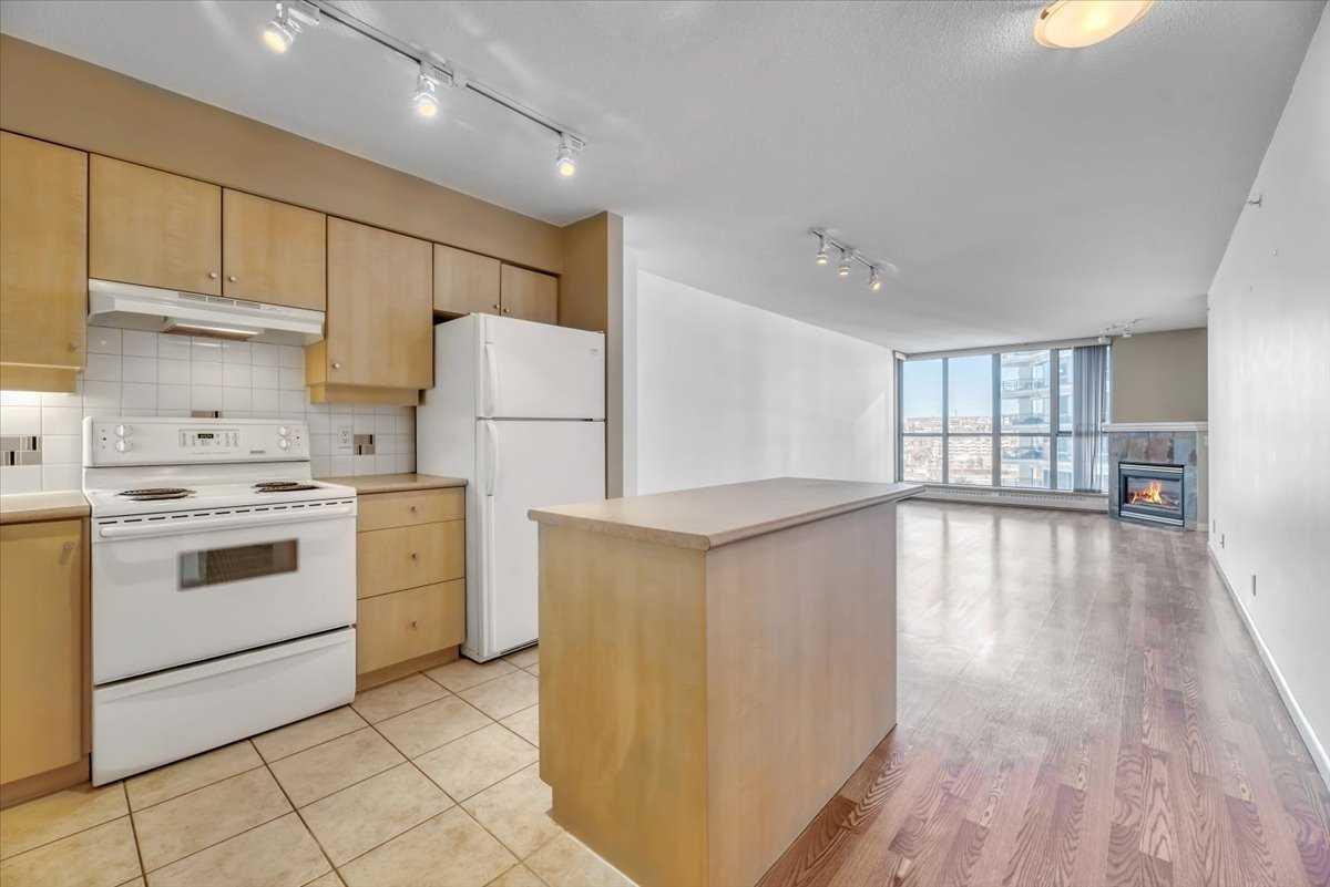 650 10 Street SW 804