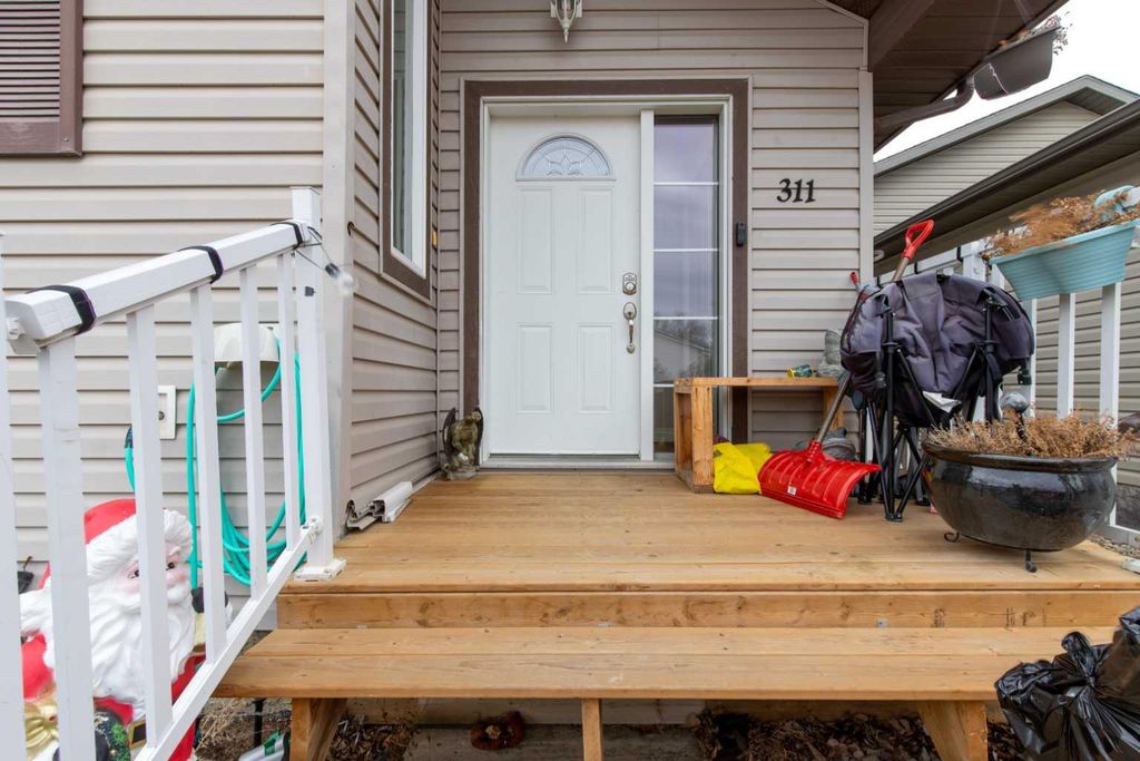 Photo of 311 Barons Street, Nobleford, AB T0L 1S0 (MLS # A2292170)