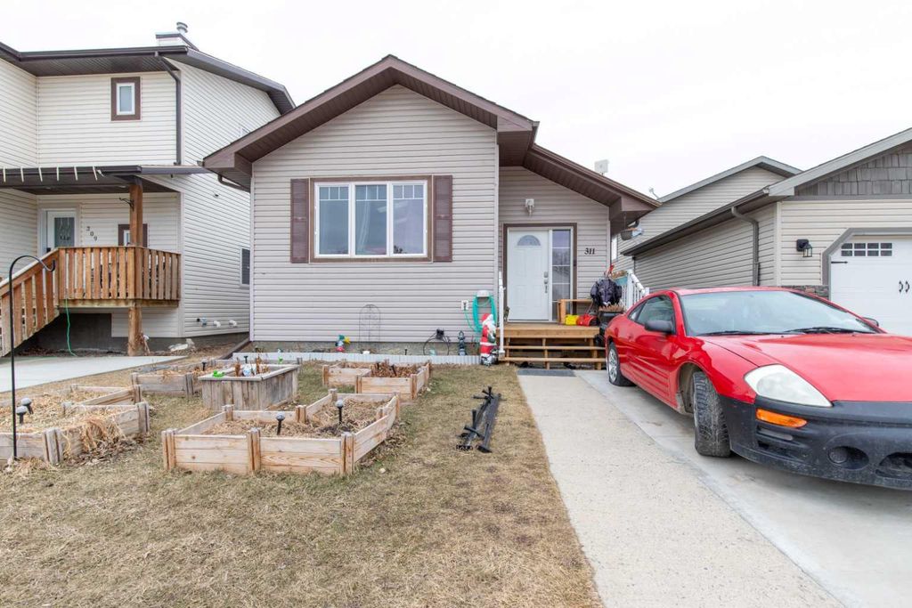 Photo of 311 Barons Street, Nobleford, AB T0L 1S0 (MLS # A2292170)