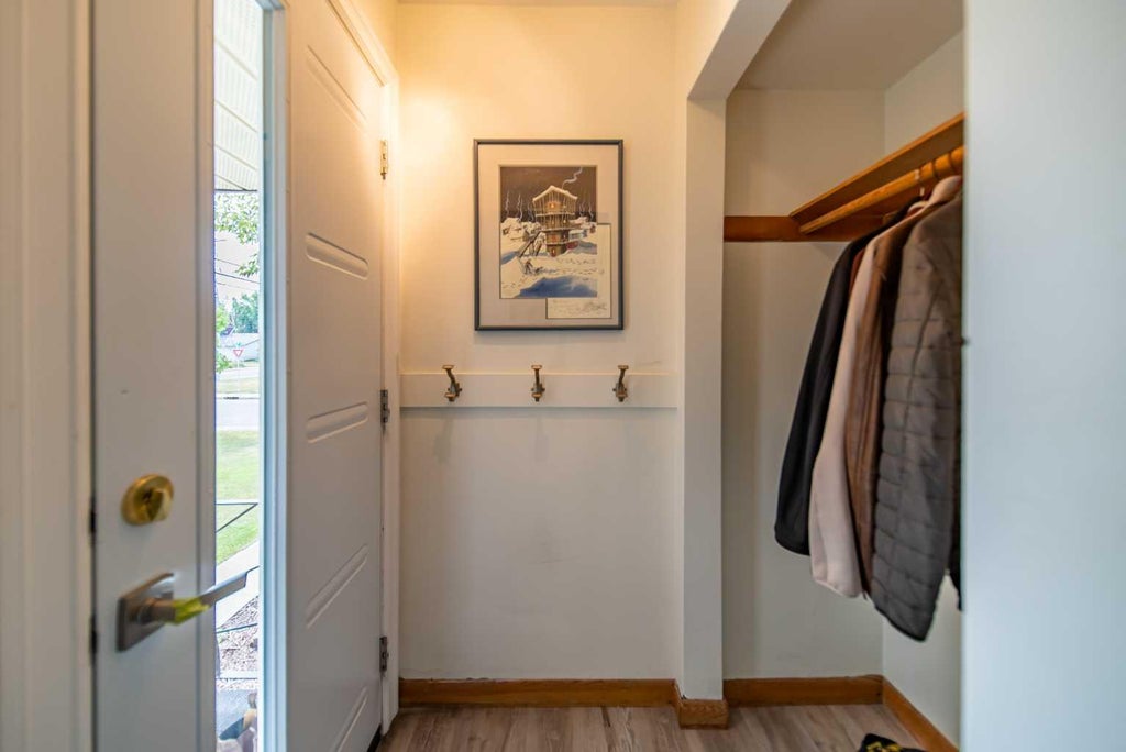 Photo of 84 Waterloo Drive SW, Calgary, AB T3C 3G1 (MLS # A2351195)