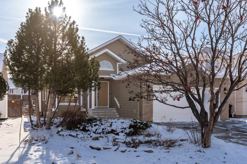 Photo of 58 Edgevalley Close NW, Calgary, AB T3A 5E4 (MLS # A2282185)