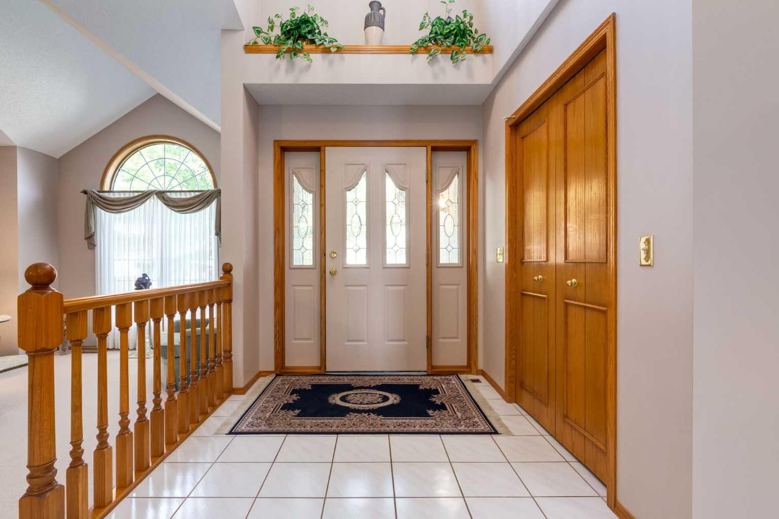 180 Edgevalley Circle NW