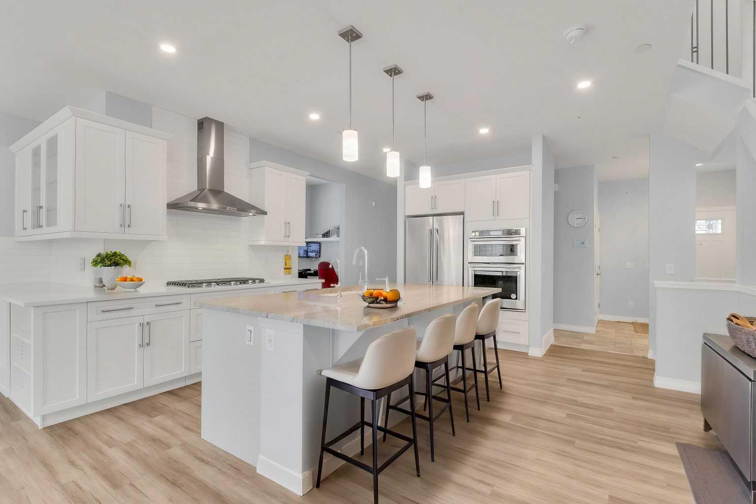 69 Howse Mount NE