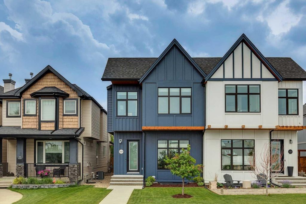 Photo of 1329 Regal Crescent NE, Calgary, AB T2E 5H4 (MLS # A2325410)