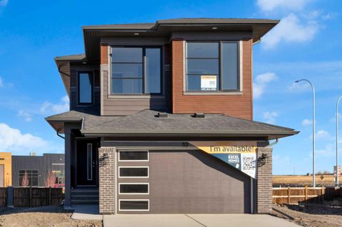 Photo of 52 Lewisburg Close NE, Calgary, AB T3P 2N4 (MLS # A2284188)