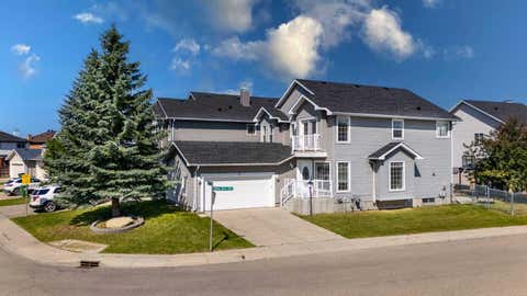 Property photo of 28 Coral Reef Link Ne, Calgary, AB T3j 3y5