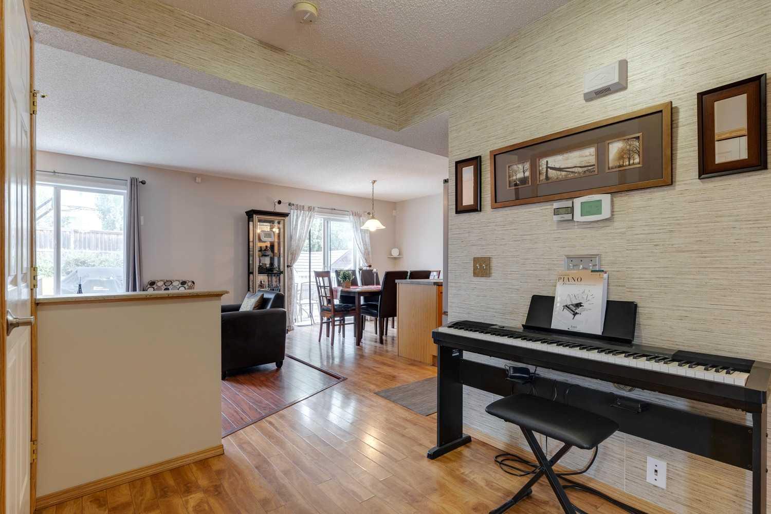 26 Evansbrooke Manor NW