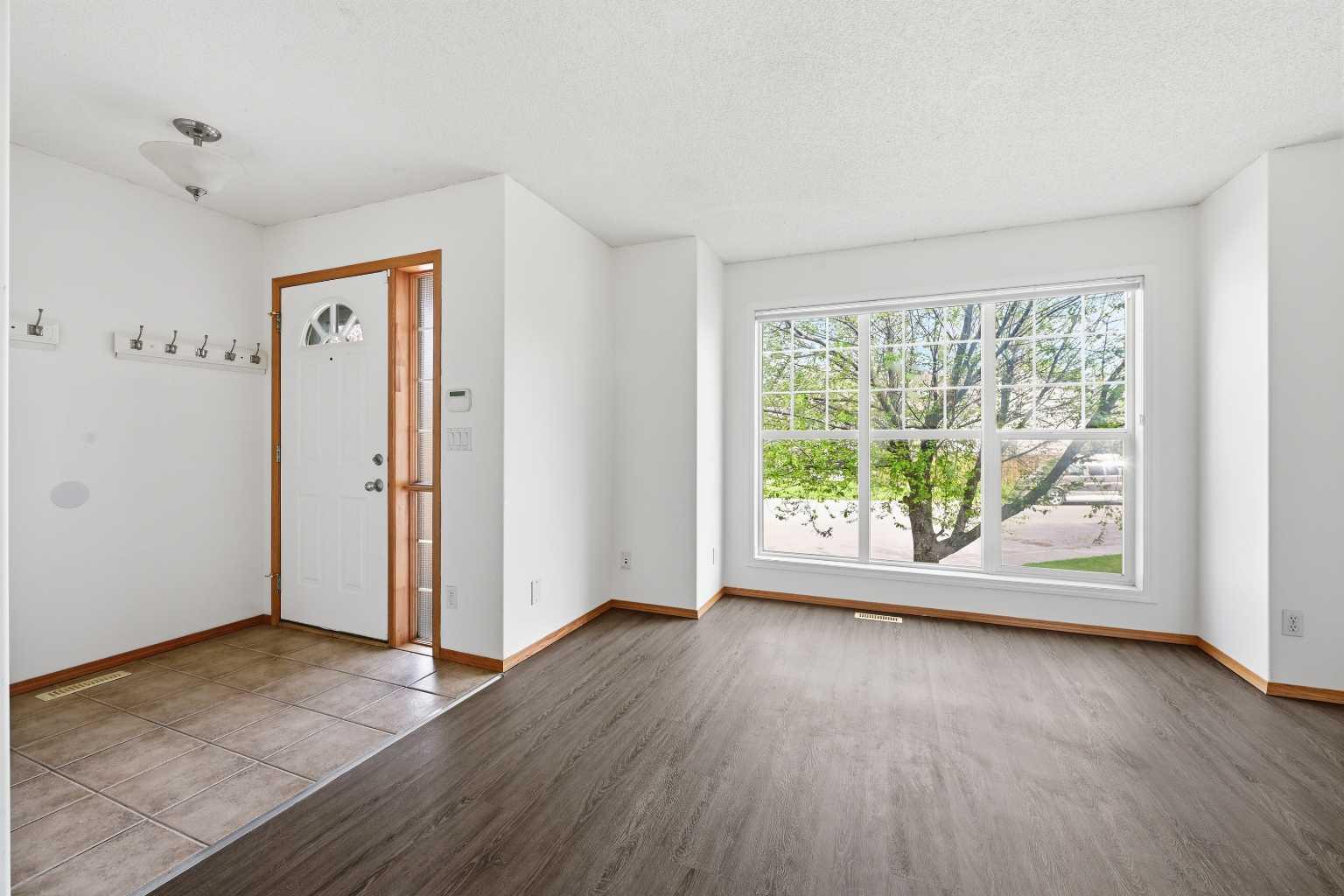 169 Cranberry Square SE