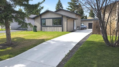 Photo of 6420 26 Avenue NE, Calgary, AB T1Y 3V1 (MLS # A2308816)