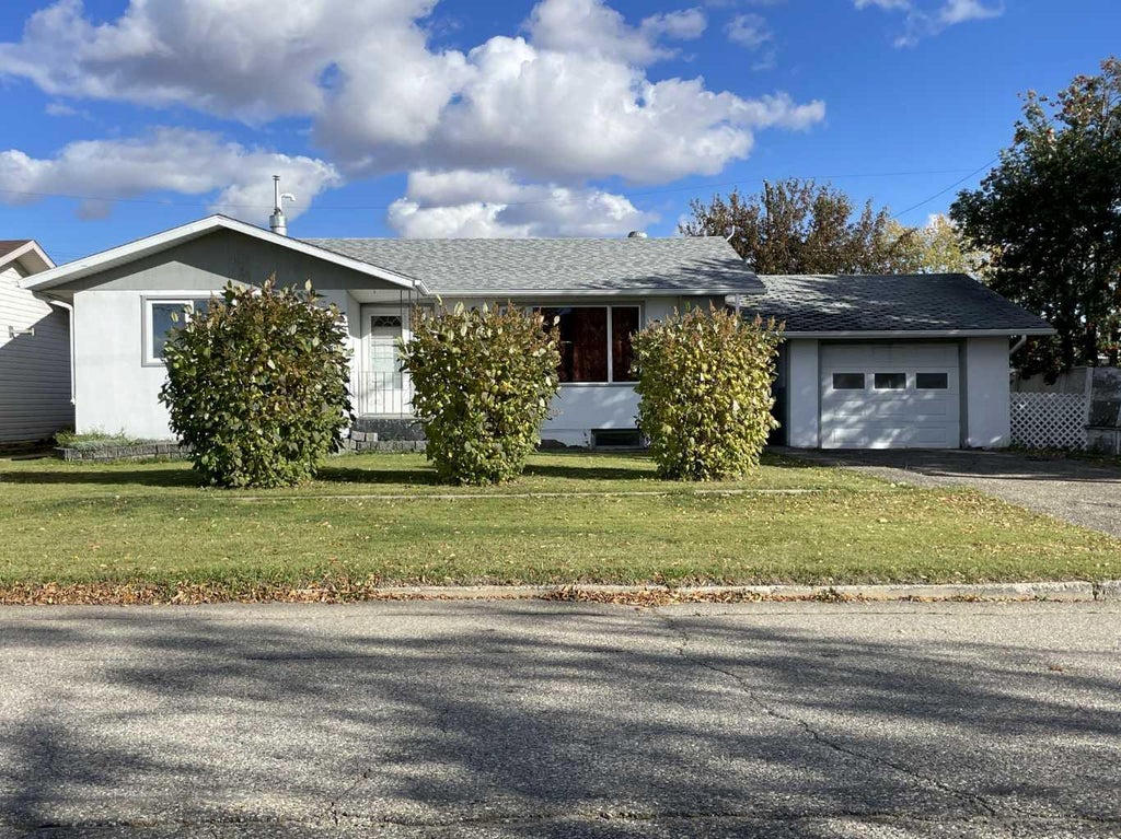 Photo of 114 Street #10209, Fairview, AB T0H 1L0 (MLS # A2348742)