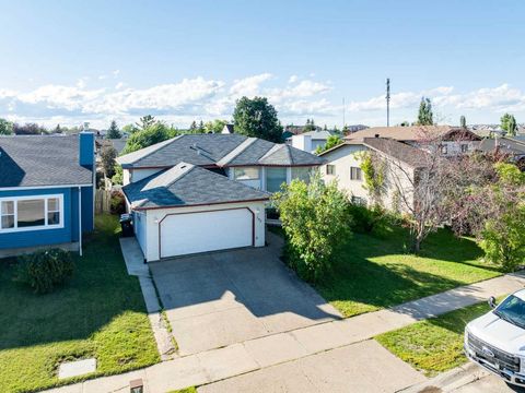 Photo of 193 Blanchett Road, Fort McMurray, AB T9K 2H3 (MLS # A2329086)