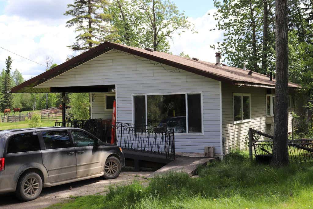Photo of 54013 Range Road 161, Rural Yellowhead County, AB T7E 3H4 (MLS # A2323021)