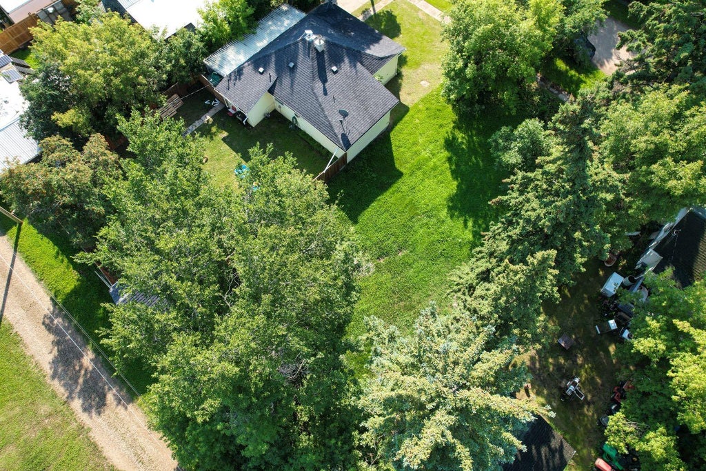 Photo of 3208 Olson St, Donalda, AB T0B 1H0 (MLS # A2319305)