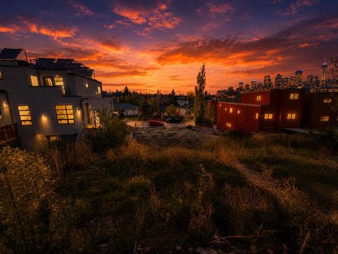 Photo of 1933 28 Avenue SW, Calgary, AB T2T 1K2 (MLS # A2316390)