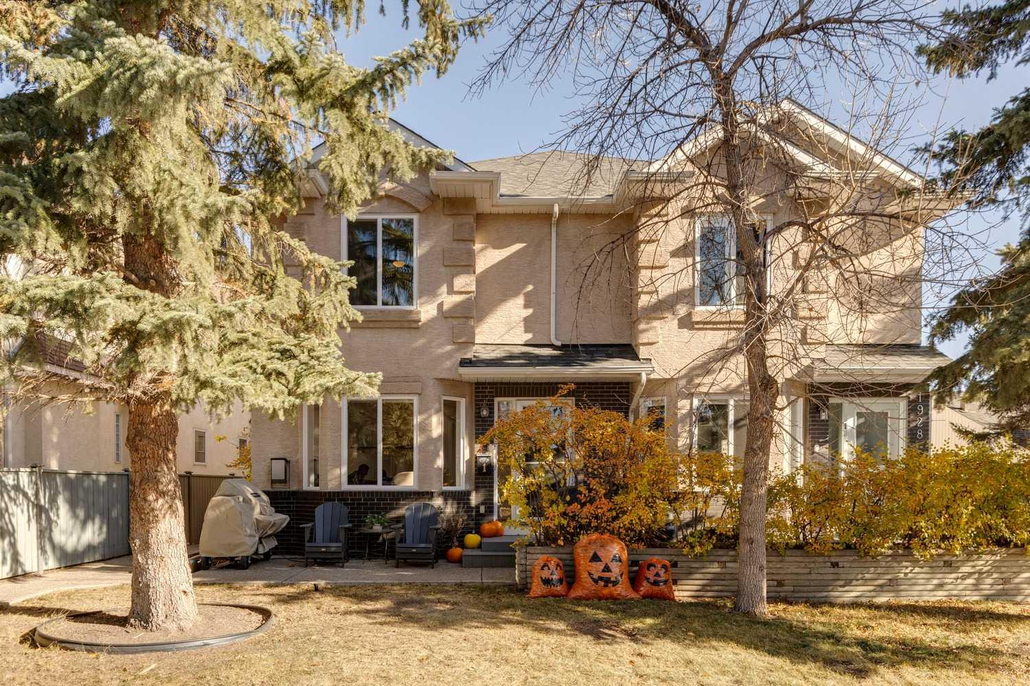 1926 25 Street SW 1