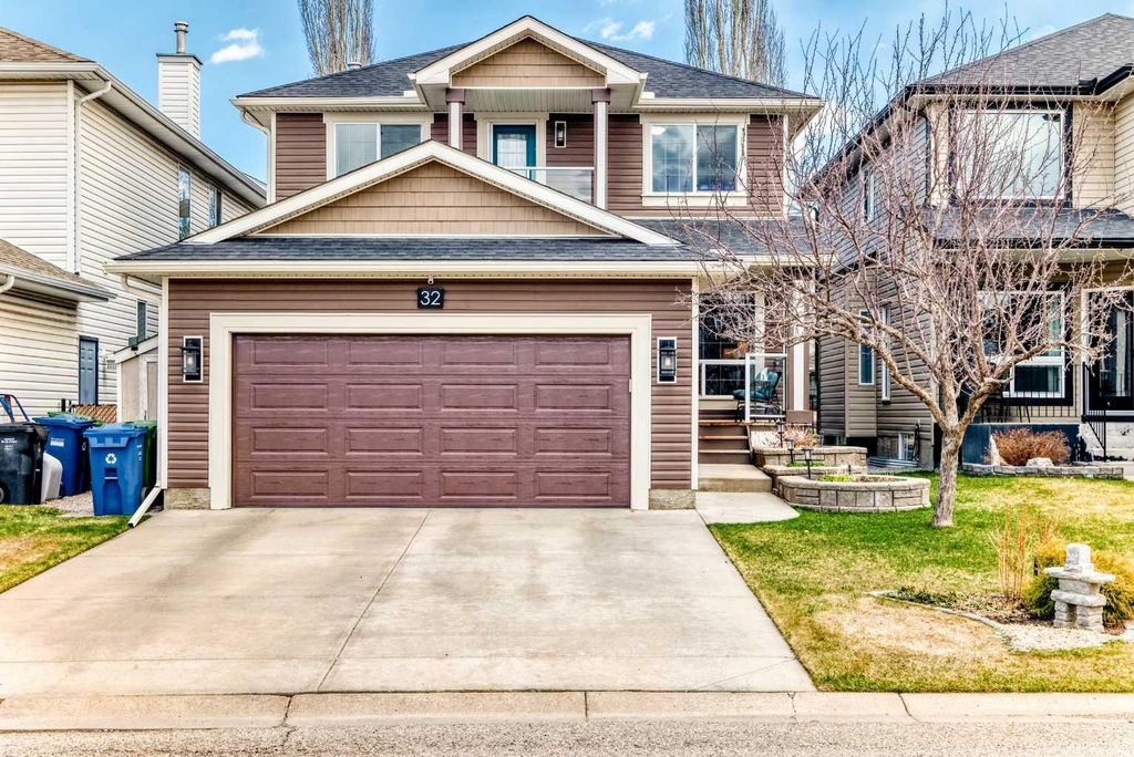 Photo of 32 Shawbrooke Park SW, Calgary, AB T2Y 4L8 (MLS # A2305410)