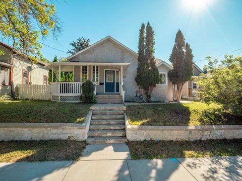 Photo of 633 7 Street S, Lethbridge, AB T1J 2H2 (MLS # A2342135)
