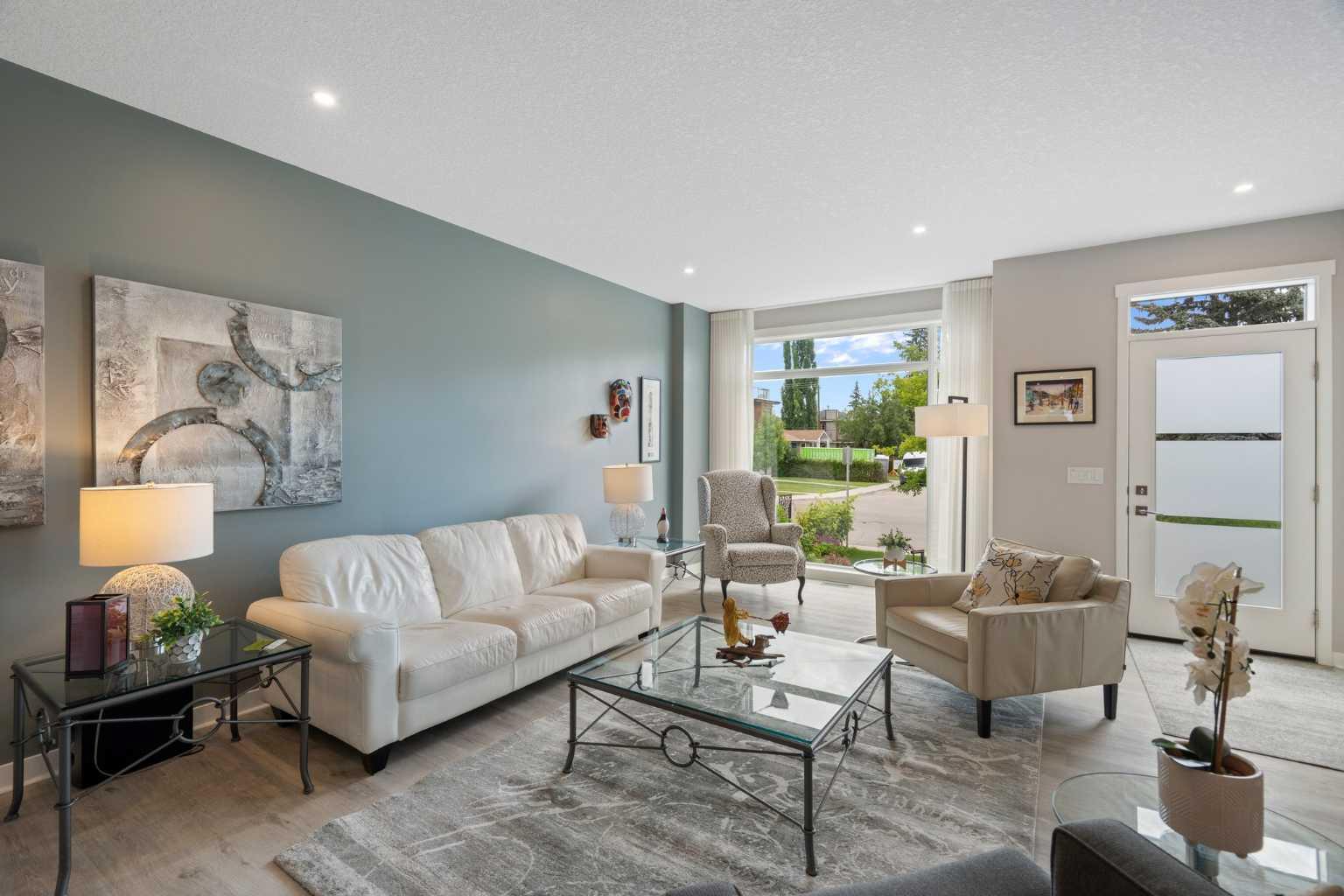2739 Cochrane Road NW