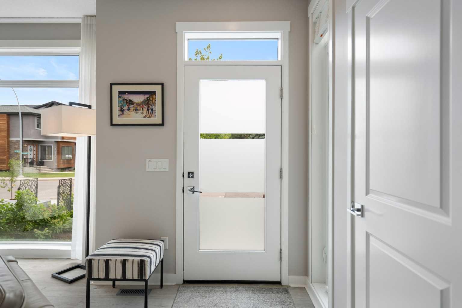 2739 Cochrane Road NW