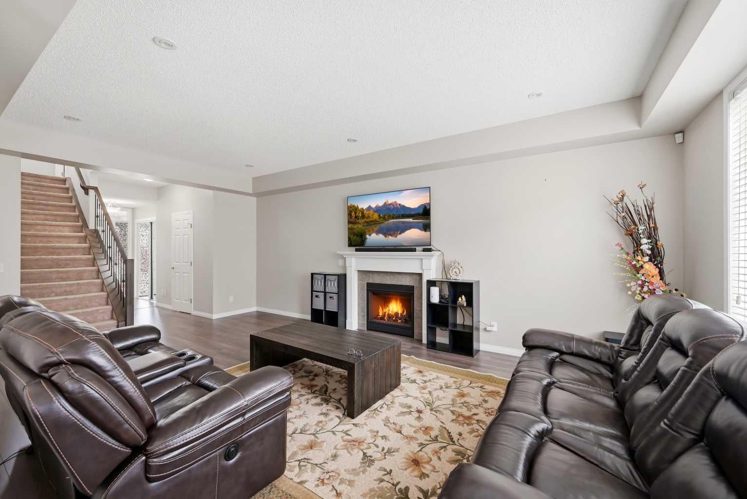 146 Windwood Grove SW