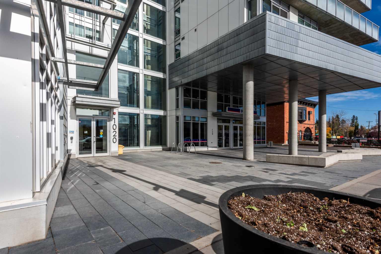 1020 9 Avenue SE 704