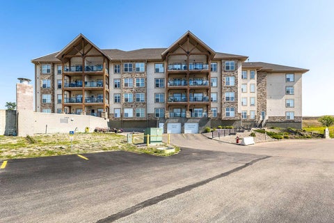 Photo of 201 River Ridge Drive NW #235, Medicine Hat, AB T1A 8V5 (MLS # A2344042)