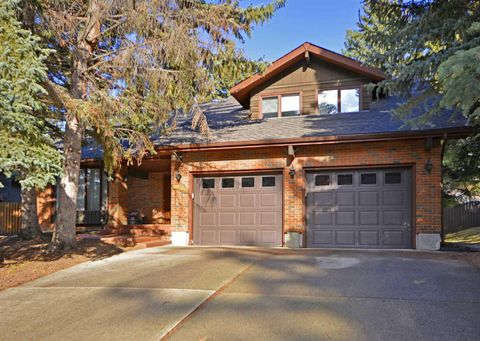 Photo of 268 Pump Hill Gardens SW, Calgary, AB T2V 4M6 (MLS # A2268465)