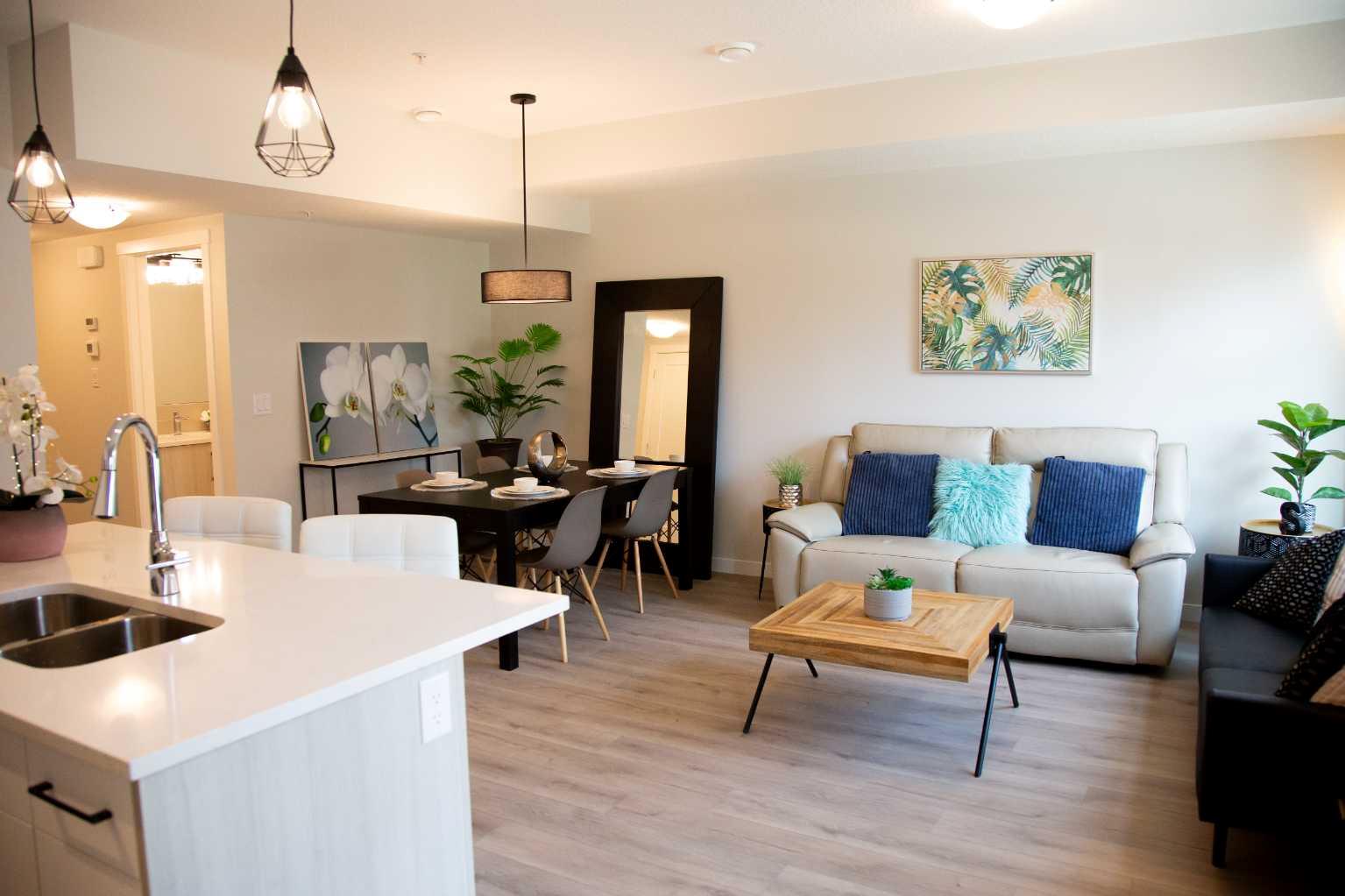 400 Belmont Street 6-8