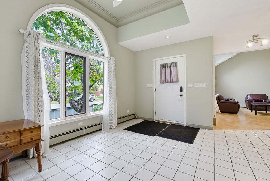 Photo of 529 18 Avenue NW, Calgary, AB T2N 0T7 (MLS # A2349882)