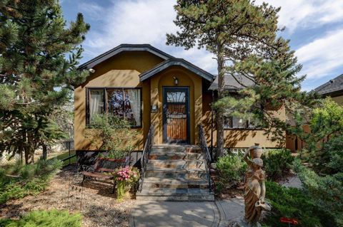 226 8A Street NE Calgary AB T2E 4J1