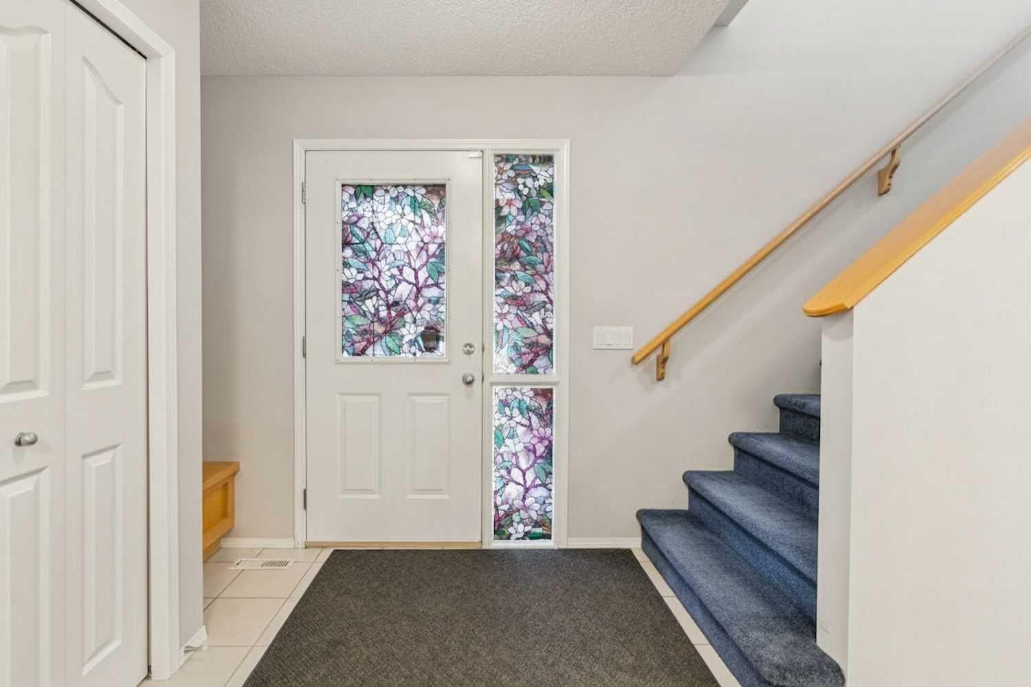 146 Everwillow Close SW