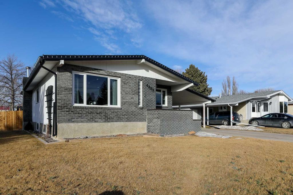 Photo of 4803 59 Avenue, Taber, AB T1G 1E8 (MLS # A2288912)