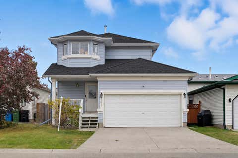 Photo of 141 Saratoga Close NE, Calgary, AB T1Y 7A1 (MLS # A2325534)