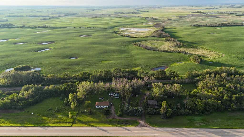 Photo of 20148 Hwy 12, Rural Stettler No. 6, County of, AB T0C 2L0 (MLS # A2322696)