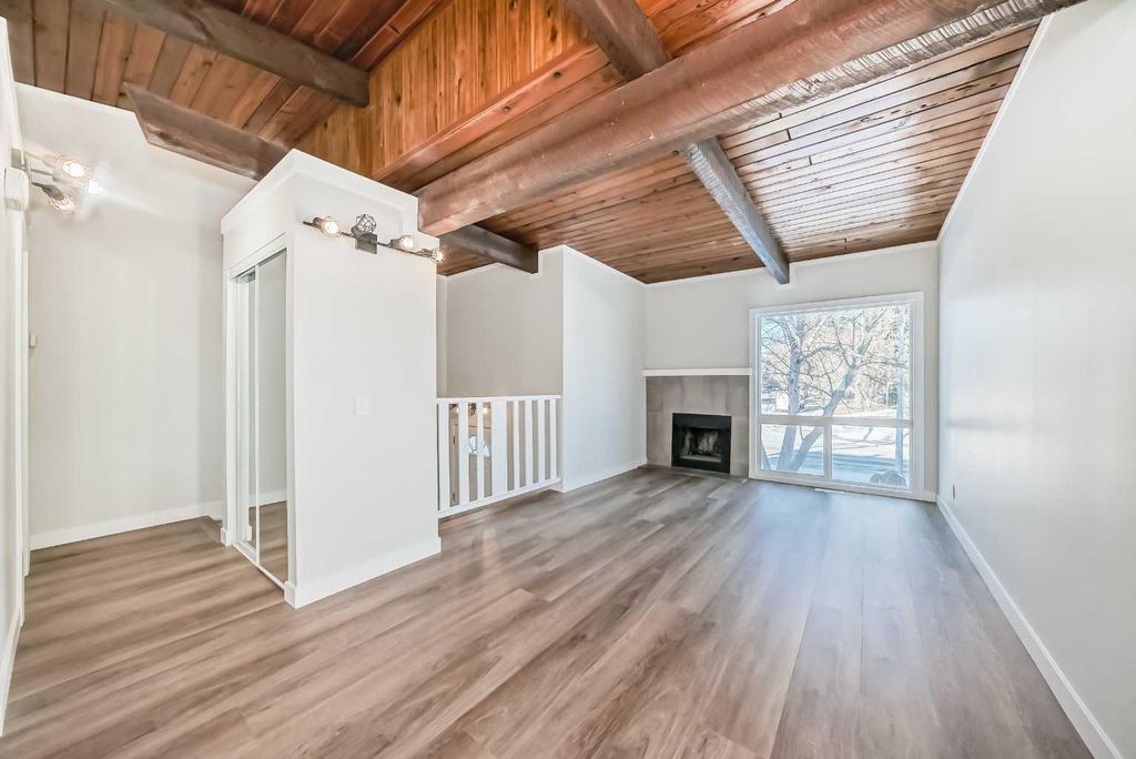 Photo of 9850 26 Street SW, Calgary, AB T2V 4E9 (MLS # A2293047)