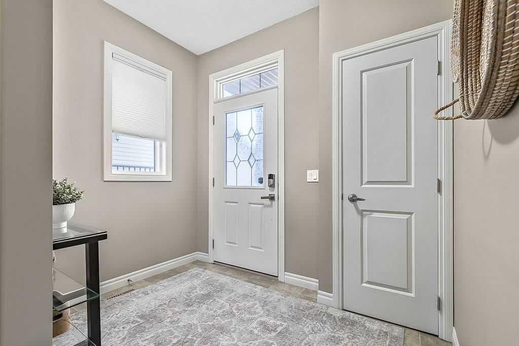 Photo of 147 Cimarron Vista Crescent, Okotoks, AB T1S 0K3 (MLS # A2283474)