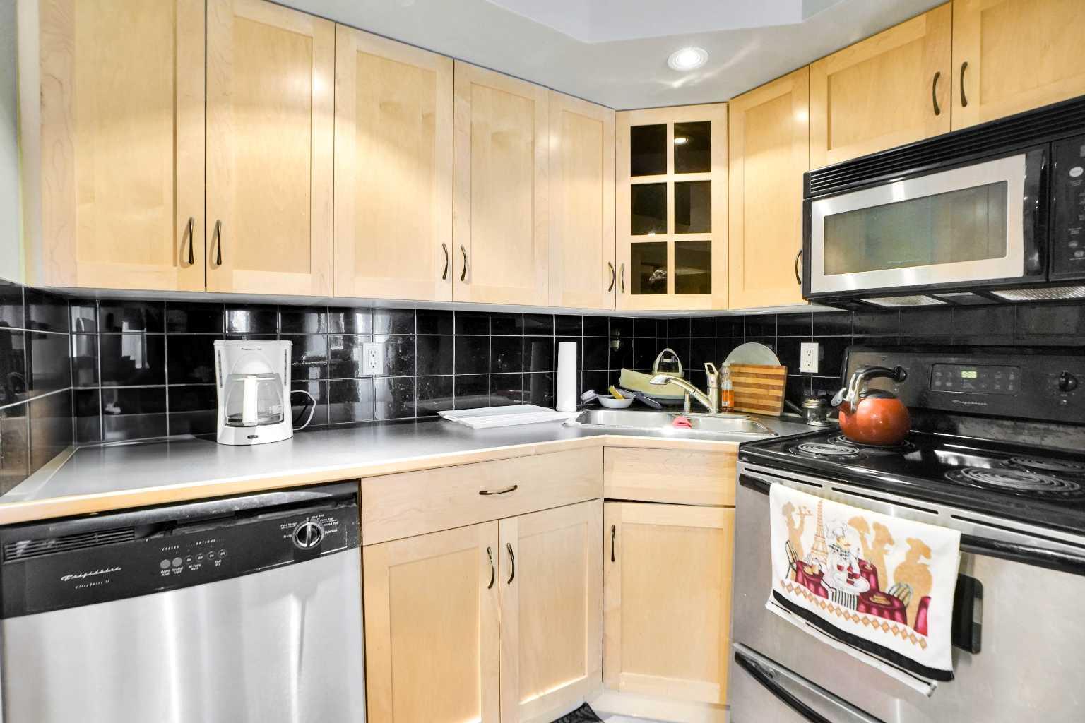 717 4A Street NE 305