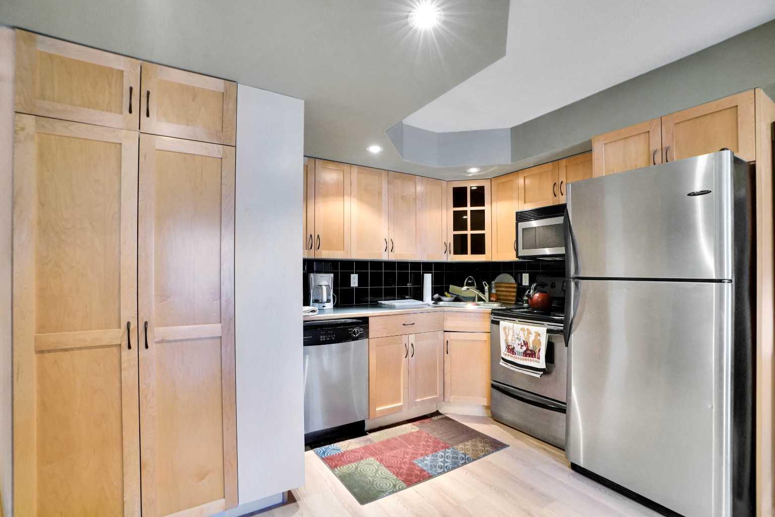 717 4A Street NE 305