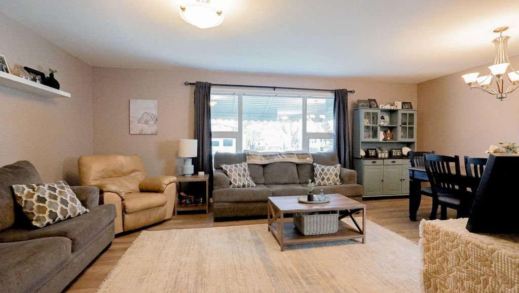 Photo of 506 2 Street W, Bow Island, AB T0K 0G0 (MLS # A2291087)