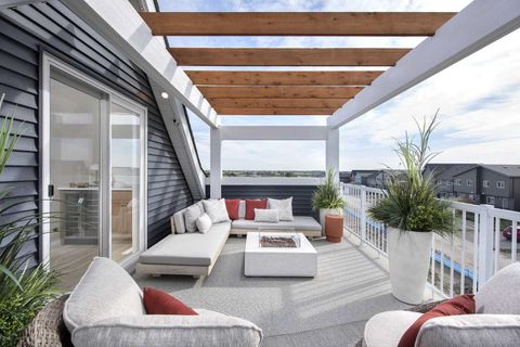 20 Belmont Place SW Calgary AB T2X 5T6