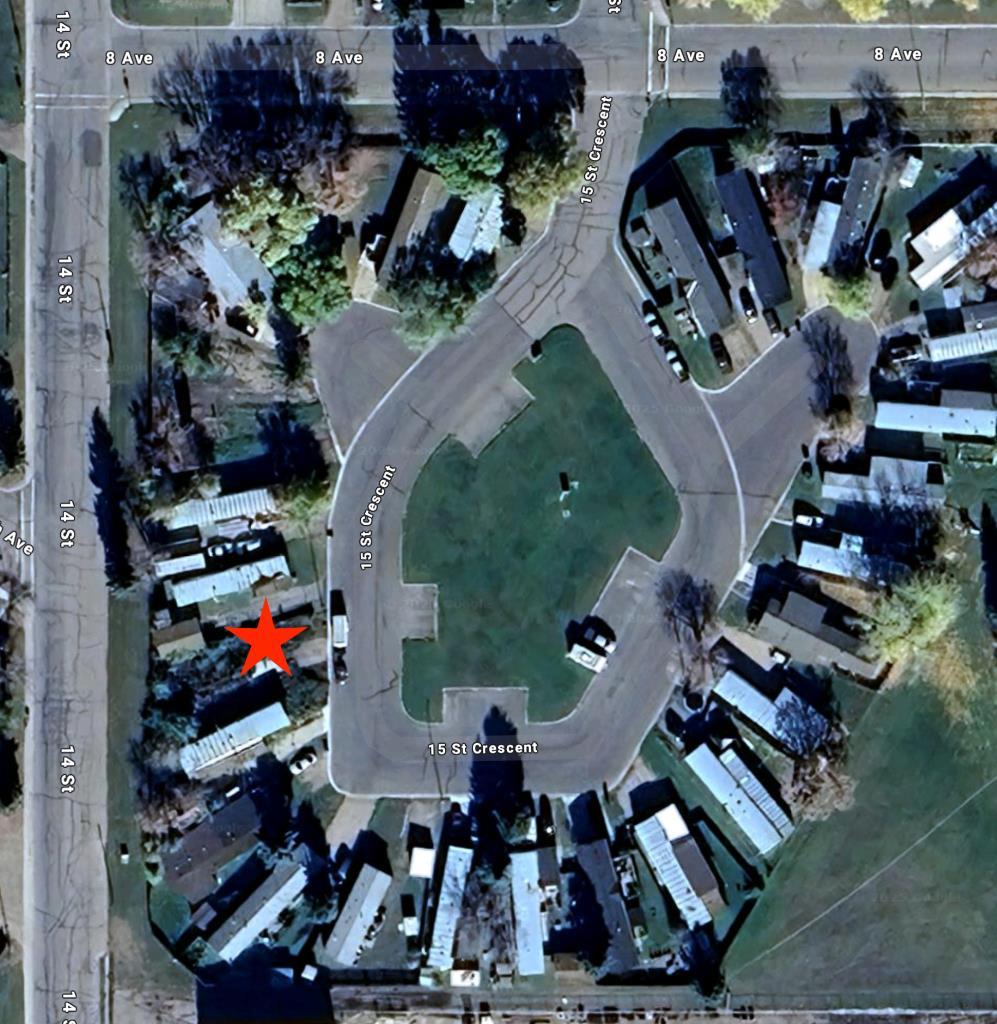 1534 15 Street Crescent