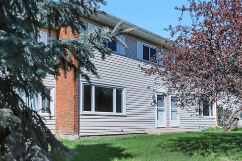 Photo of 15 Stanton Street #7, Red Deer, AB T4N 0B9 (MLS # A2310992)
