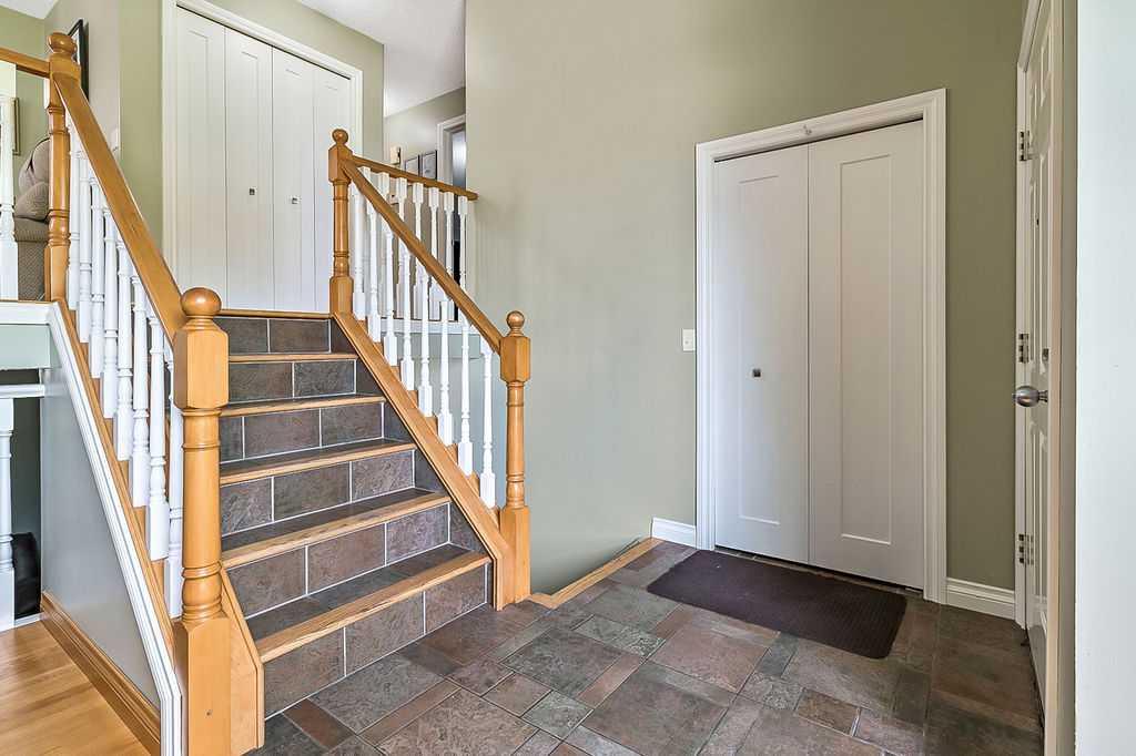 141 Shawfield Way SW