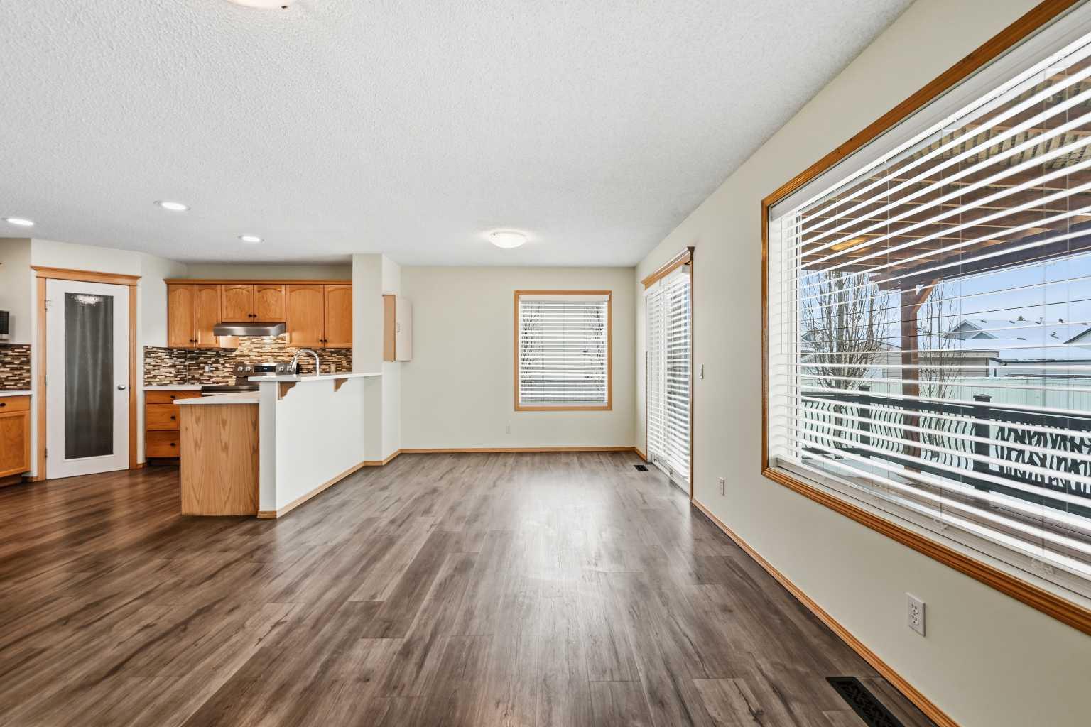 83 Taralea Crescent NE